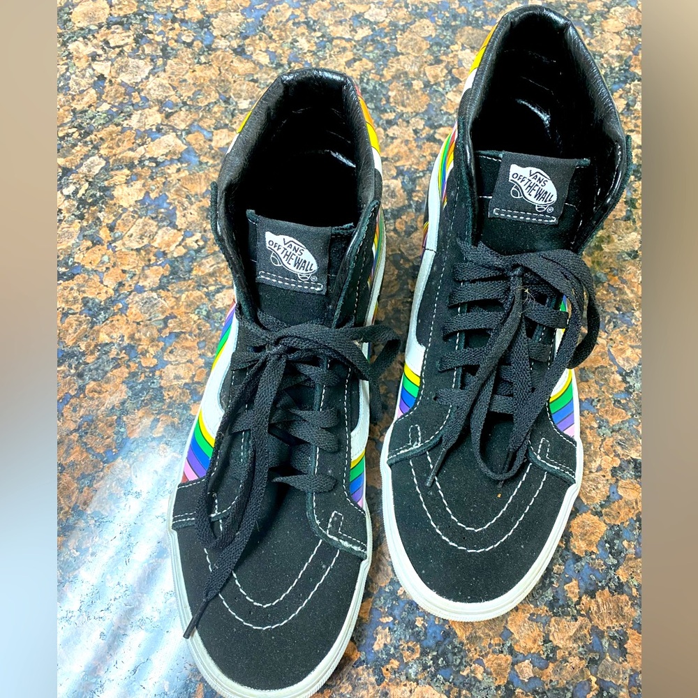 Vans High Top Rainbow Skate Shoes Sneakers Oldskool men 9 and women 10.5